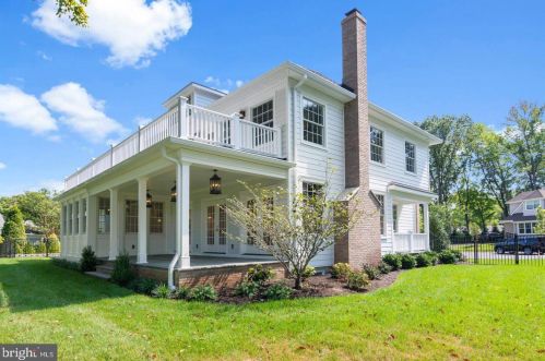 577 Jobel Dr, Tavistock NJ  08033-1034 exterior