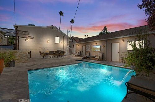 1215 Cordova Ave, Glendale, CA 91207-1734