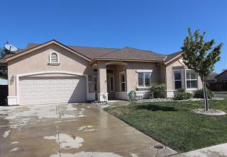3133 Pocket Ave, Riverbank, CA 95367-2852