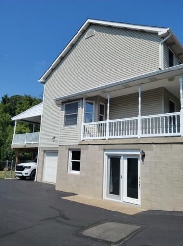210 Frontenac Rd, New Kensington, PA 15068-9390