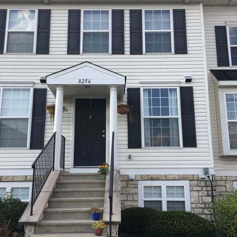 8256 Sugar Magnolia Dr, Blacklick, OH 43004-8284