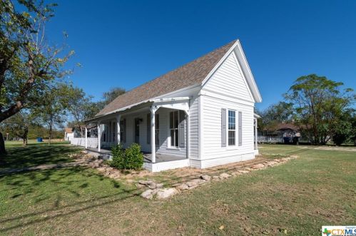 201 Avenue, Copperas Cove, TX 76522-2156