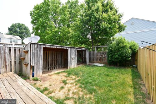 350 Hedgestone Ter, Leesburg VA 20176-4871 exterior