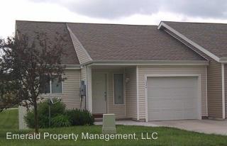 1324 Christy Dr, Manhattan KS  66503-9105 exterior