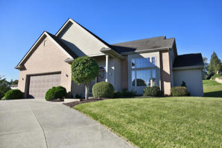 9 Ledgewood Dr, Chillicothe, OH 45601-1948