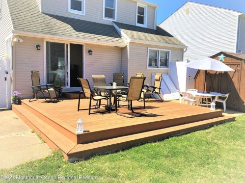 404 Chicago Ave, Point Pleasant Beach NJ  08742-3229 exterior