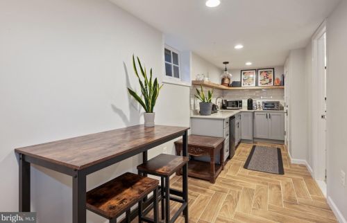 3670 Camden St, Washington DC 20020-1224 exterior