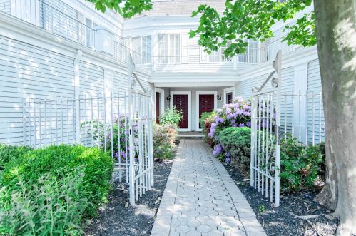 281 Riveredge Dr, Chatham Township, NJ 07928-3105