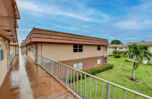 507 Saxony K, Delray Beach, FL 33446-1043