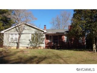 876 Big Willow Rd, Hendersonville, NC 28739-2515