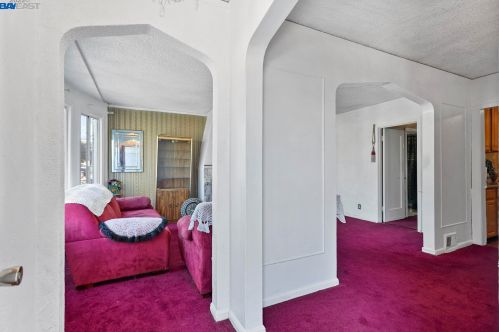 69 Cavour St, Daly City CA  94014-2244 exterior