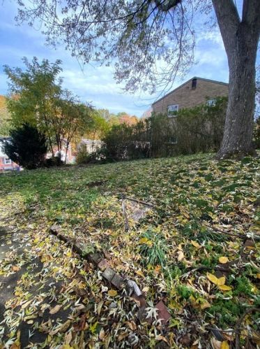 419 Maytide St, Pittsburgh PA  15227-1847 exterior