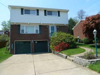 305 Woodstone Dr, Pittsburgh, PA 15235-2659