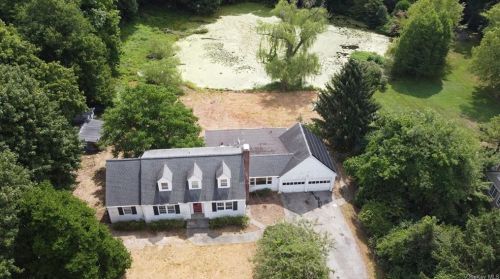 305 Millwood Rd, Chappaqua, NY 10514-1418