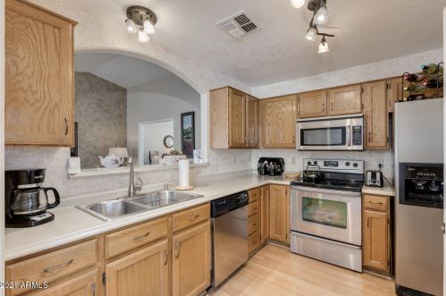 20217 105th Ave, Peoria, AZ 85382-9772