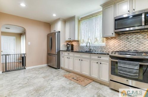 444 Highland Ave, South Plainfield NJ  07080-2006 exterior