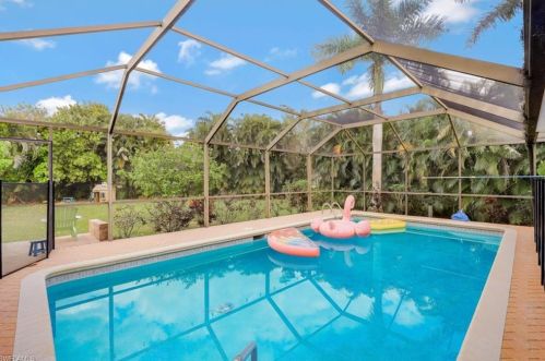 1801 46th Ter, Cape Coral, FL 33914-6271