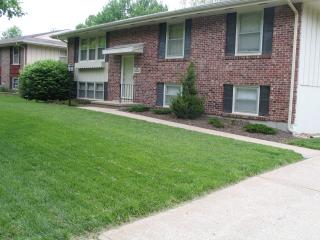 1809 Cassell Rd, Manhattan KS  66502-2603 exterior