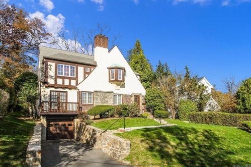 47 Hamilton Rd, Scarsdale, NY 10583-6439