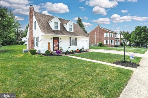 23 6th St, Mount Wolf, PA