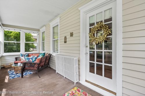 266 Spring St, Tinton Falls NJ  07701-2231 exterior