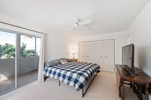 457 Capri J, Delray Beach FL  33484-5157 exterior