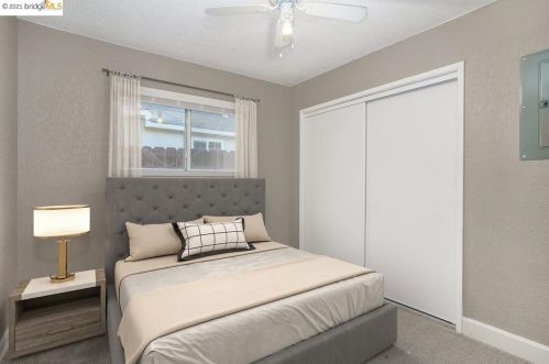 214 Ruby St, Oakley CA  94561-2197 exterior