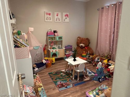 1401 14th St, Lehigh Acres FL  33972-2253 exterior