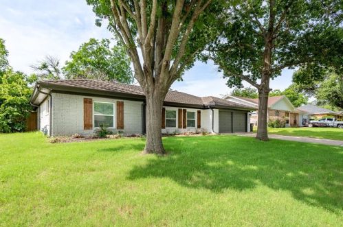 1301 Florentine Dr, Fort Worth, TX 76134-4414