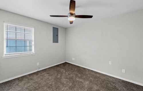 316 Bradshaw St, Denton TX  76205-0062 exterior