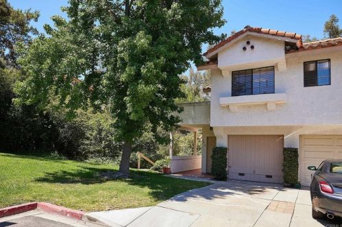 3014 Avenida Christina, Carlsbad, CA 92009-4501