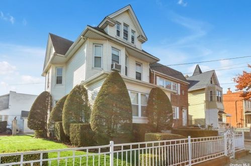 102-18 103rd Ave, Jamaica, NY 11417-1314