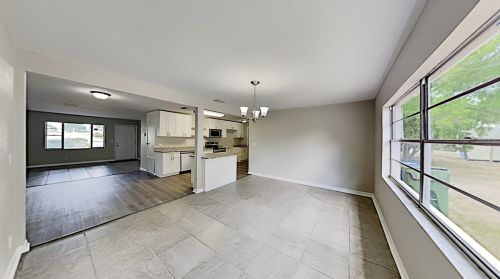 912 Martin Luther King Dr, Winter Haven, FL 33880-5226