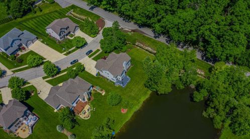 101 Muirfield Dr, Valpo IN  46385-6277 exterior