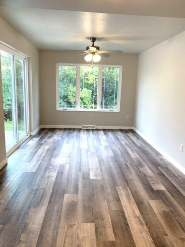 130 Stone Castle Dr, Fond Du Lac WI  54935 exterior