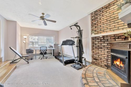 528 Devon St, Lacey NJ  08731-2328 exterior