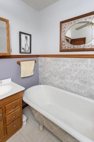 1127 Berkshire Ave, Pittsburgh PA  15226-2220 exterior