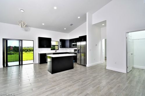 422 Progress Ave, Lehigh Acres FL 33974-0459 exterior