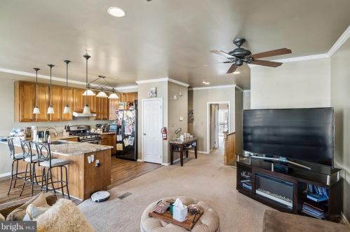 332 Lisa Way, Riverton NJ  08077-1548 exterior