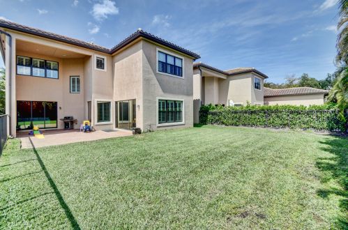 8158 Lawson Bridge Ln, Delray Beach, FL 33446-0017