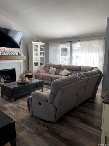 1130 Mtn Vw Ln, Colton CA  92324-4721 exterior