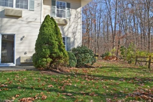 6110 Richmond Rd, West Milford Lakes NJ  07480-5117 exterior