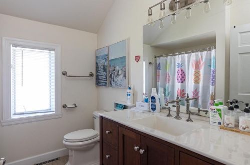 38 Deneveu Cir, Fond Du Lac WI  54935-5457 exterior