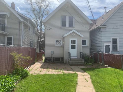 4211 5th St, Duluth MN  55807-1509 exterior