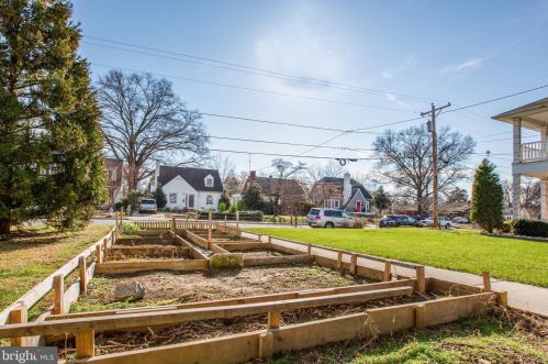 1219 Payne St, Fredericksburg VA  22401-5329 exterior
