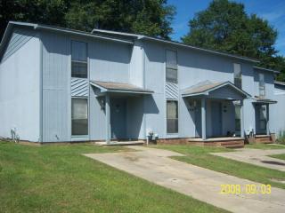 5908 Aftonshire St, Fayetteville NC  28304-2406 exterior
