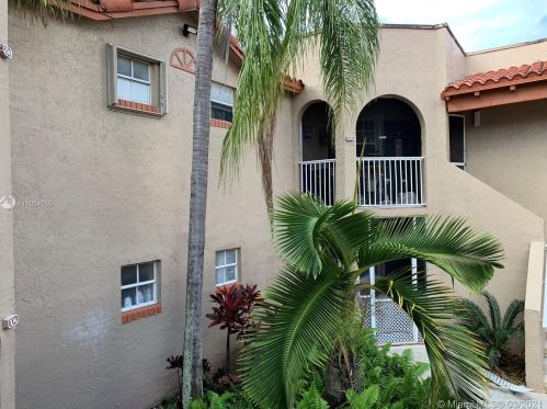 8664 3rd St, Hollywood, FL 33025-1436