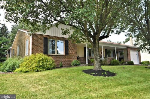 486 Cheswyck Dr, Harleysville, PA 19438-2358