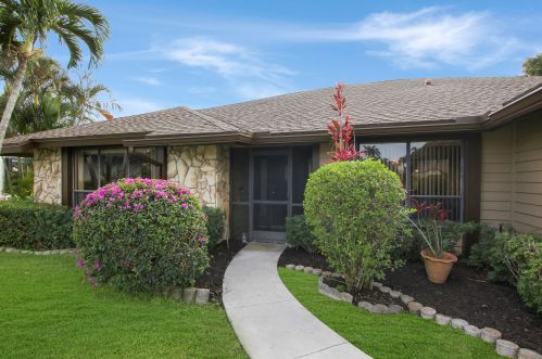 14410 Blackberry Dr, West Palm Beach, FL 33414-8258