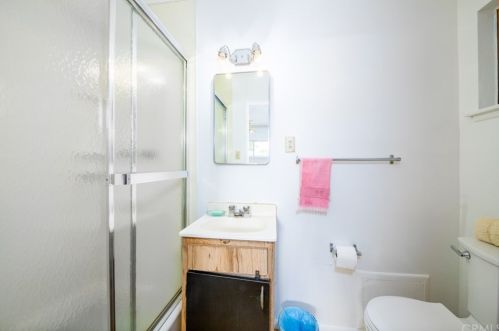 7771 Wells Ave, Riverside CA  92503-2568 exterior